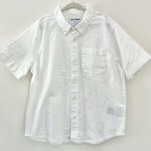 Boys Old Navy White Short Sleeve Button Down Shirt Size Small (6-7)